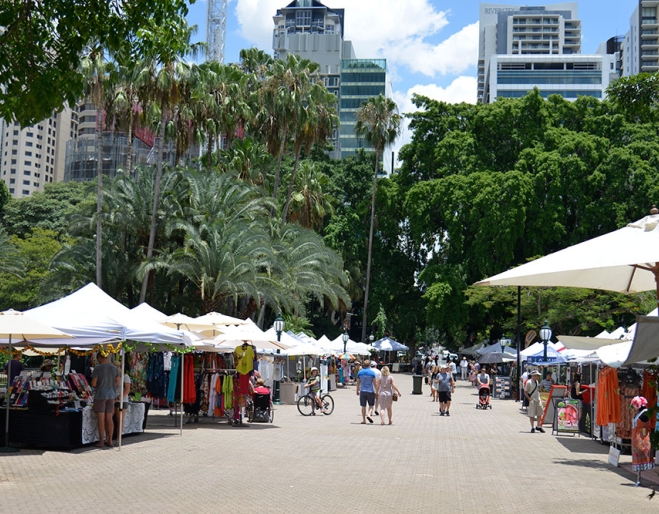Brisbane City Markets  Rows of market stalls in Brisbane Botanical Gardens